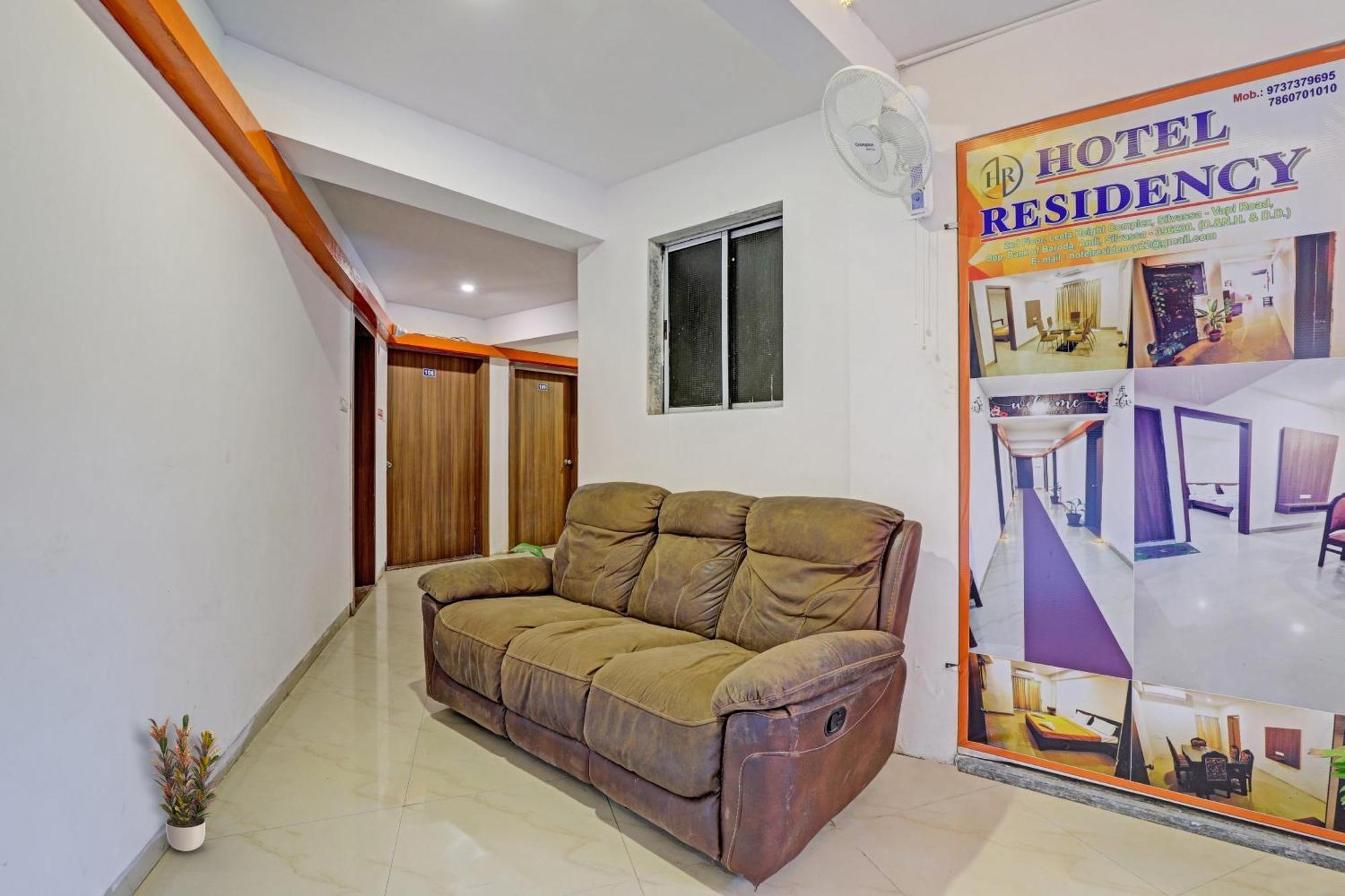 سيلفاسا Oyo Flagship Hotel Residency المظهر الخارجي الصورة